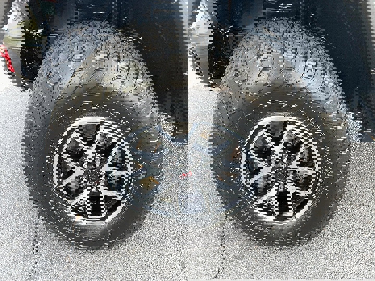 Used 2024 Jeep Wrangler Unlimited Rubicon image 9