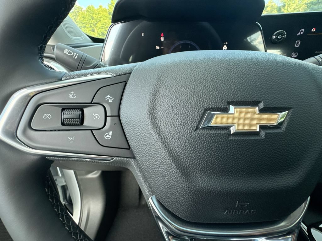 New 2026 Chevrolet Trax LT w/ LT Convenience Package FWD image 17