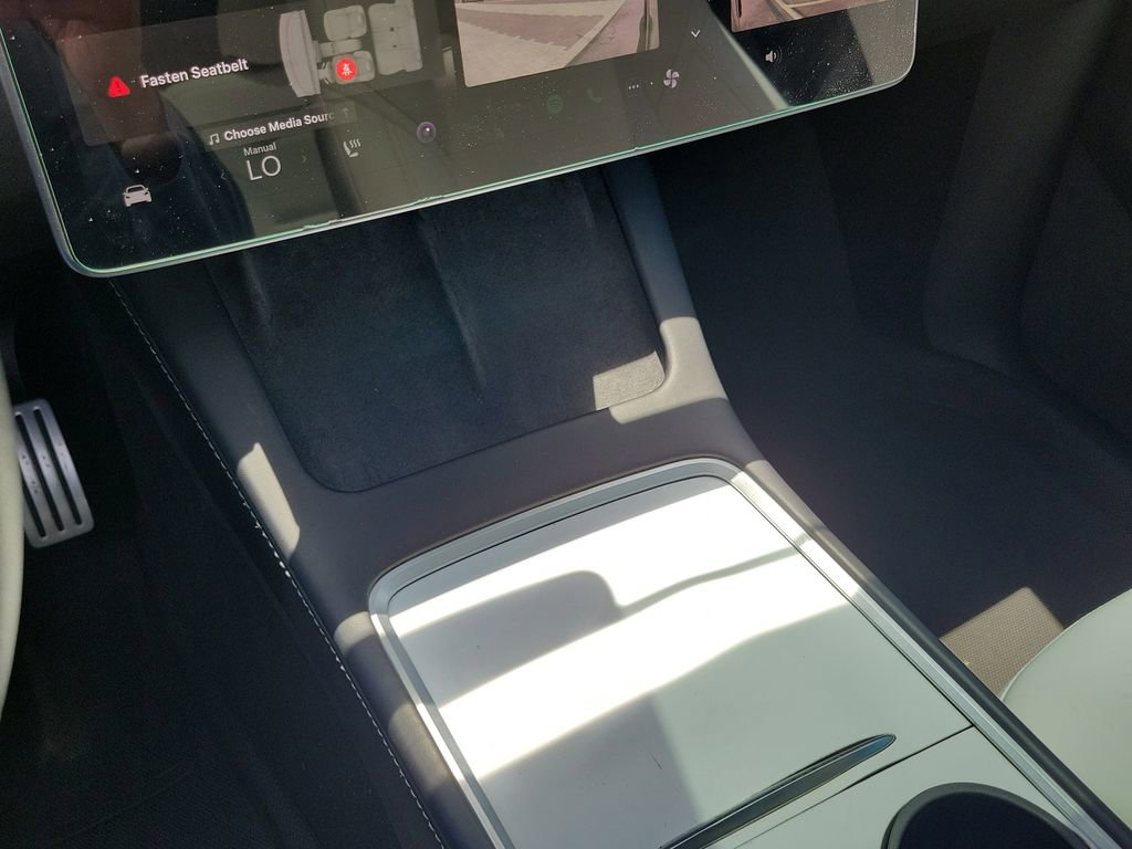 Used 2022 Tesla Model Y Performance AWD/4WD image 23