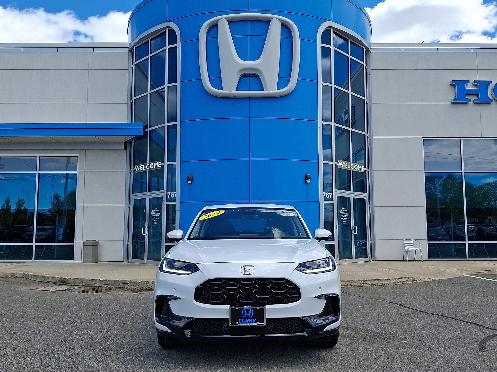 Used 2024 Honda HR-V EX-L image 2