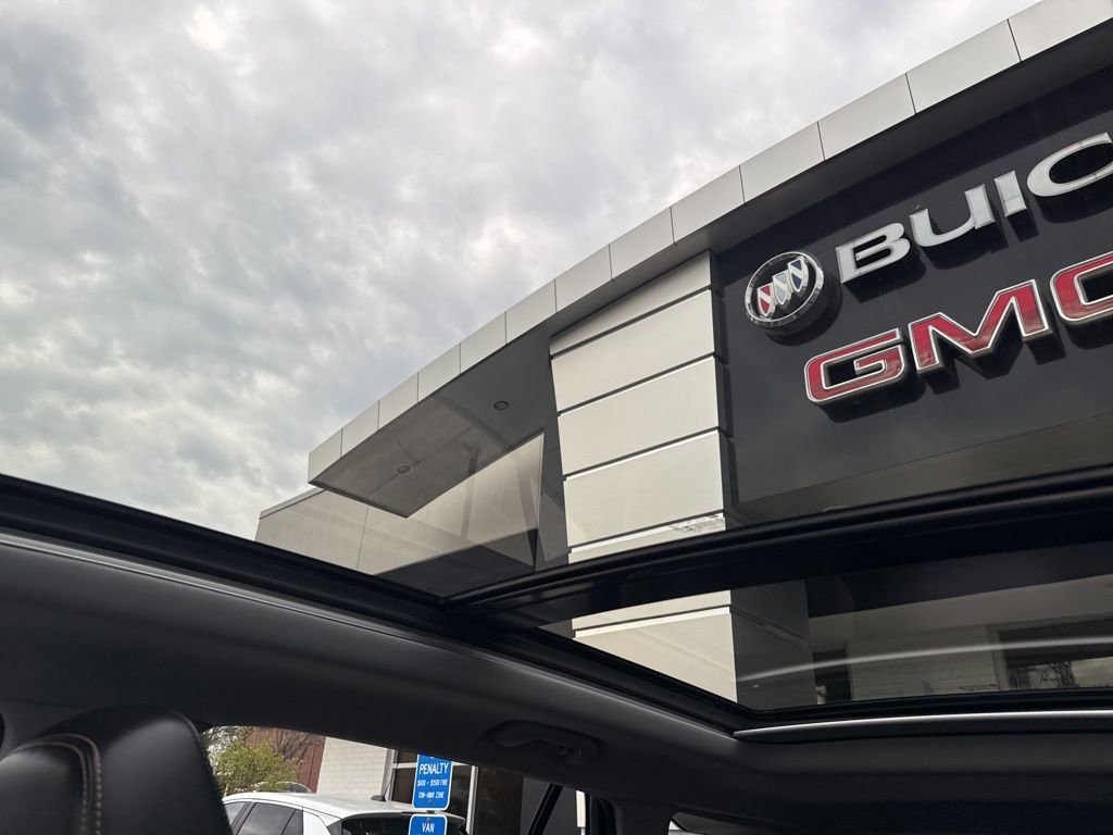 Used 2020 GMC Terrain SLT w/ Preferred Package image 39