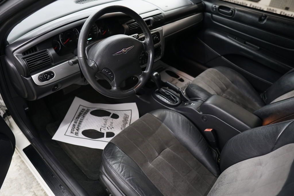 Used 2005 Chrysler Sebring Touring image 21