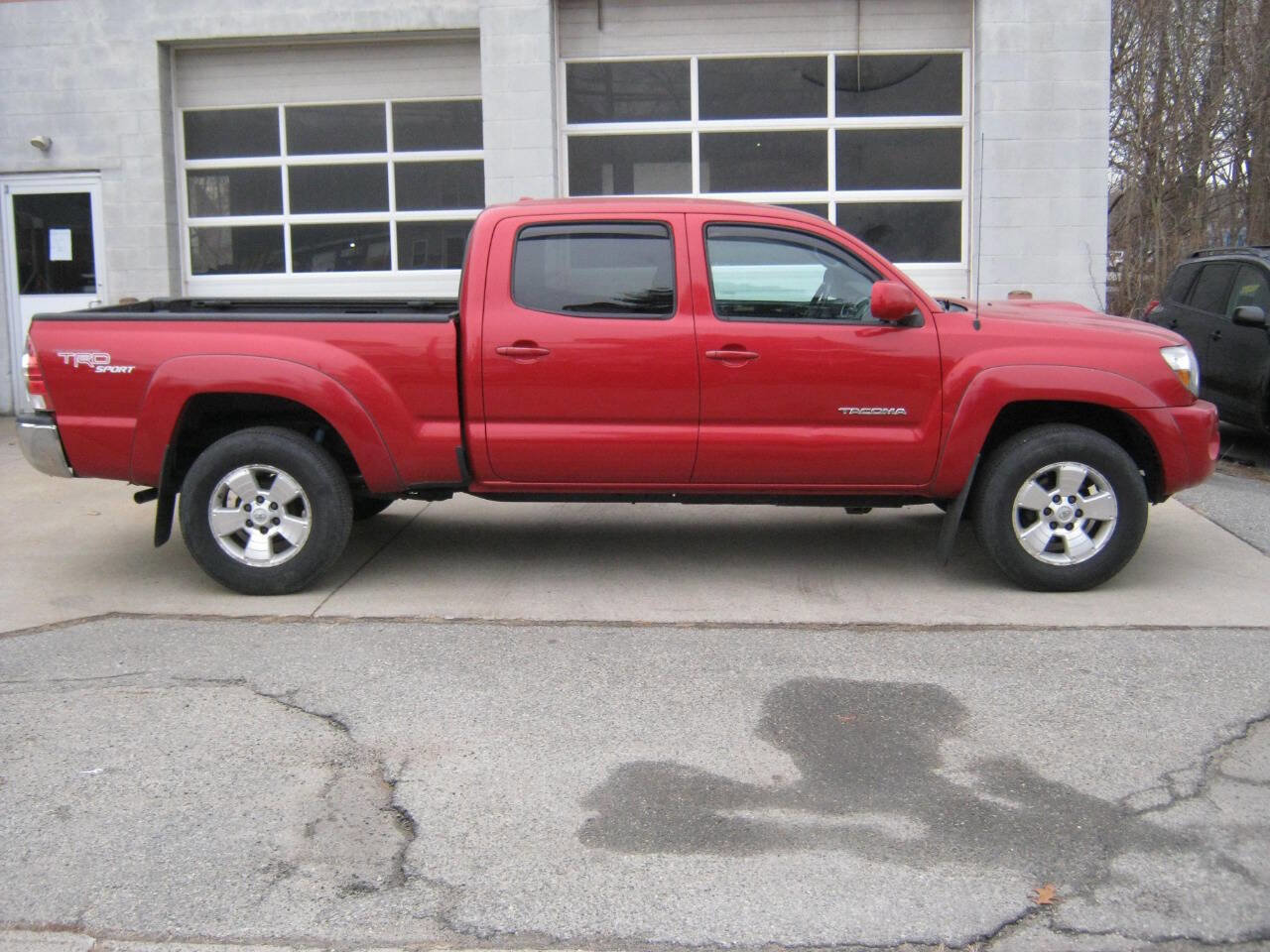 Used 2010 Toyota Tacoma 4x4 Double Cab V6 image 5