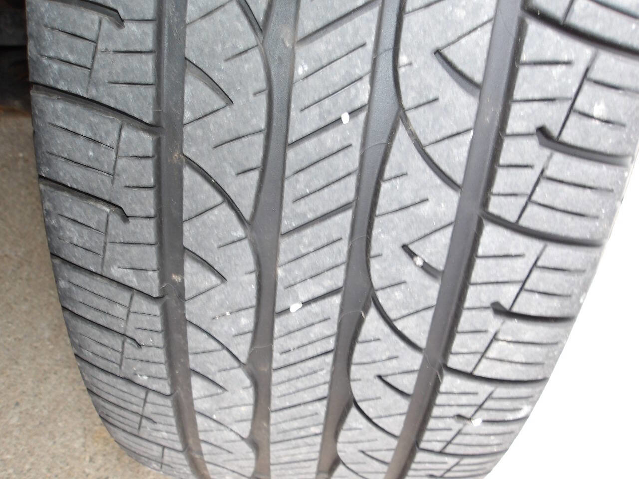Used 2012 Ford Edge SEL FWD image 7