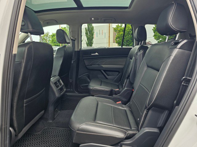 Used 2023 Volkswagen Atlas SEL AWD/4WD image 21