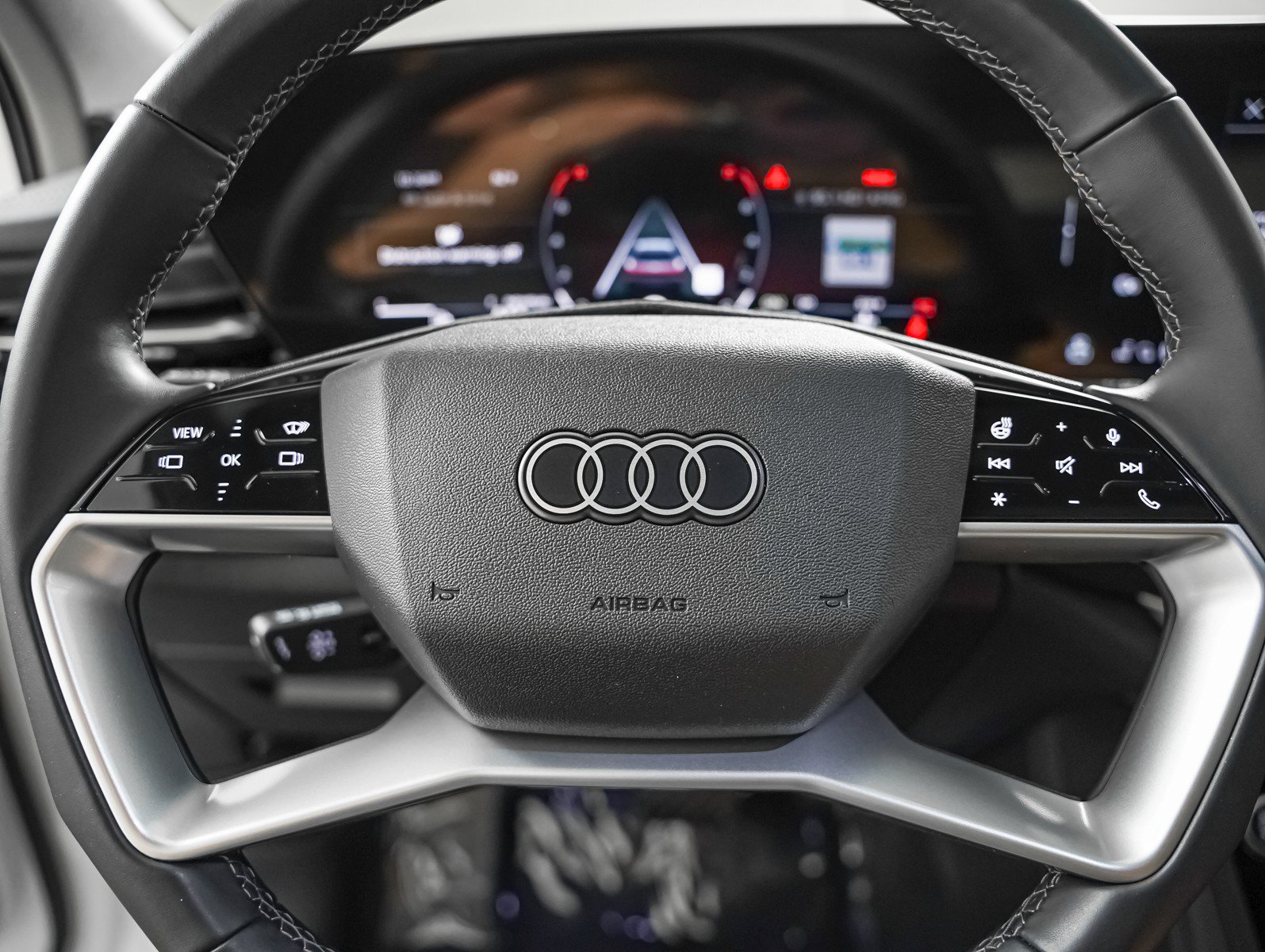 Used 2025 Audi Q5 Premium Plus w/ Premium Plus AWD/4WD image 15