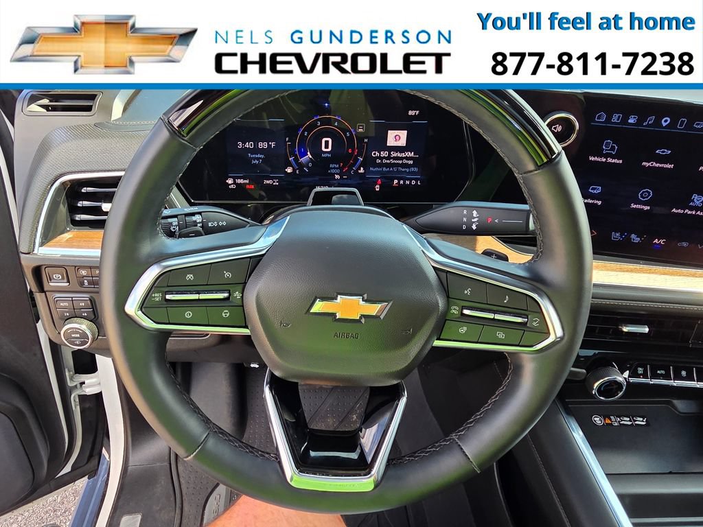 Certified 2025 Chevrolet Suburban High Country AWD/4WD image 30