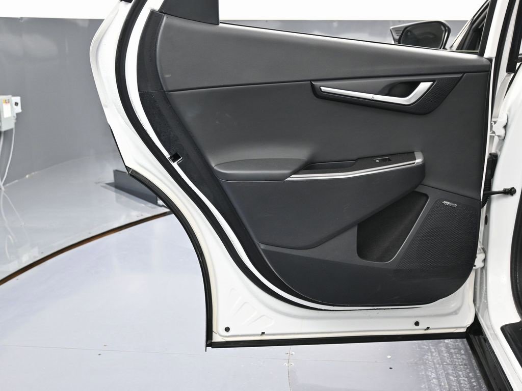 Used 2022 Kia EV6 Wind image 37