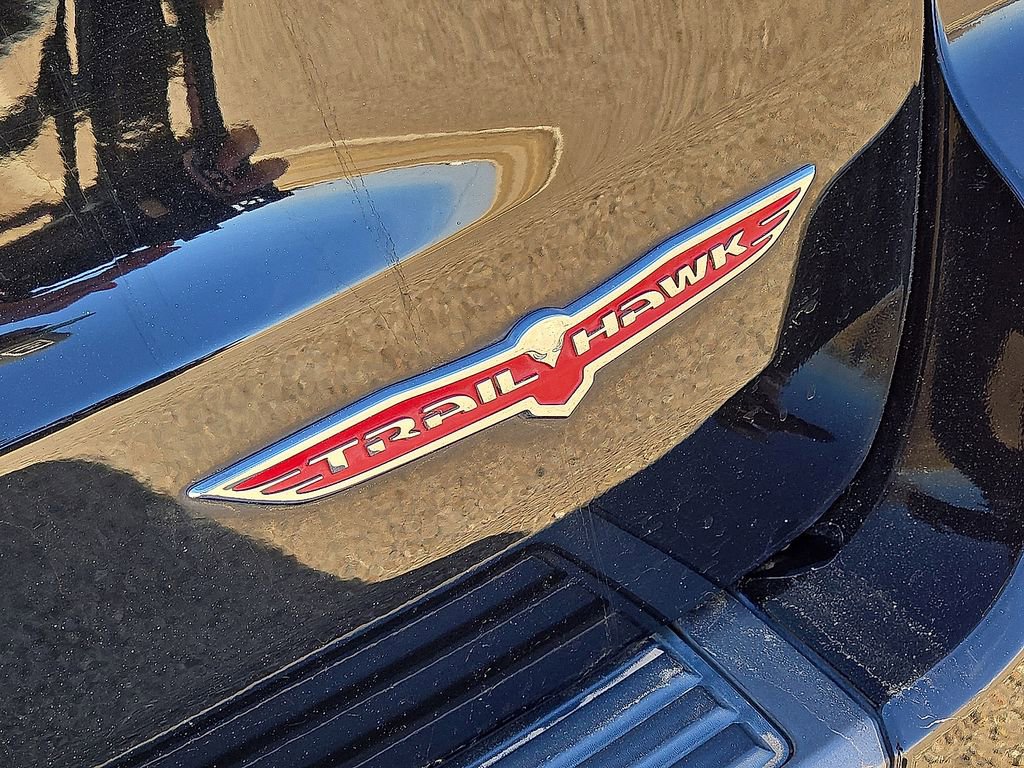 Used 2017 Jeep Grand Cherokee Trailhawk w/ Trailhawk Luxury Group image 14