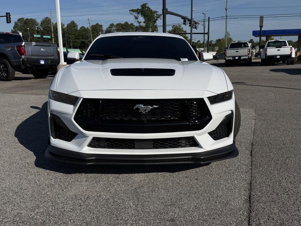 Used 2025 Ford Mustang GT image 4