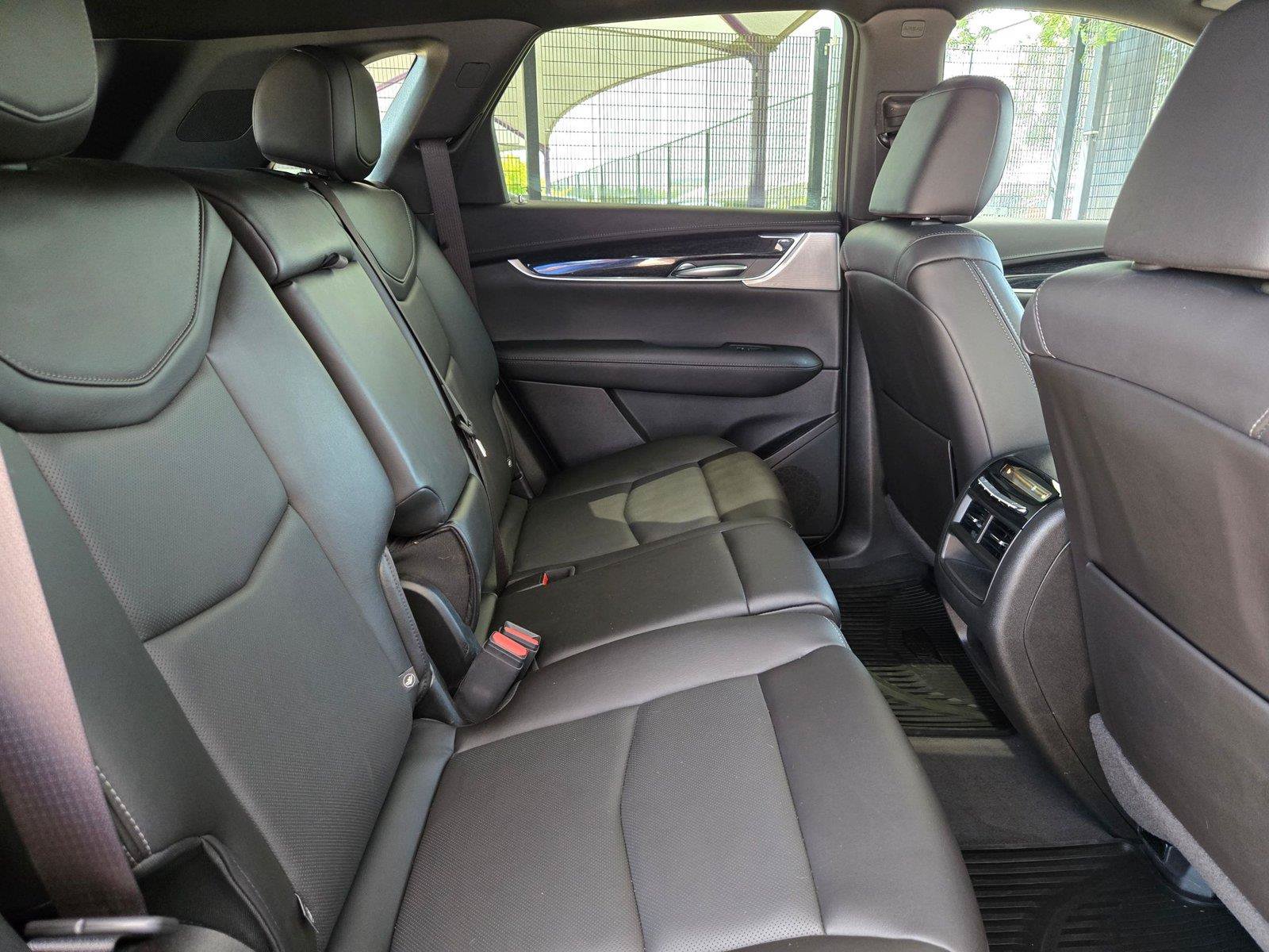 Certified 2023 Cadillac XT5 Premium Luxury AWD/4WD image 29
