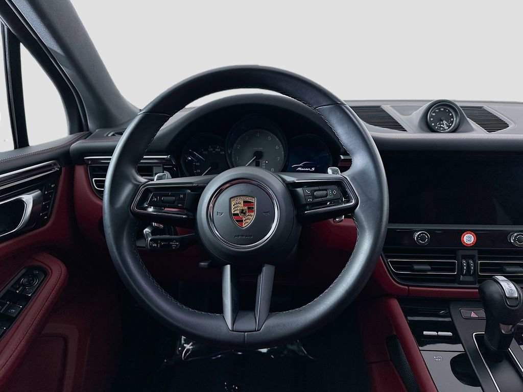 Used 2023 Porsche Macan S image 12