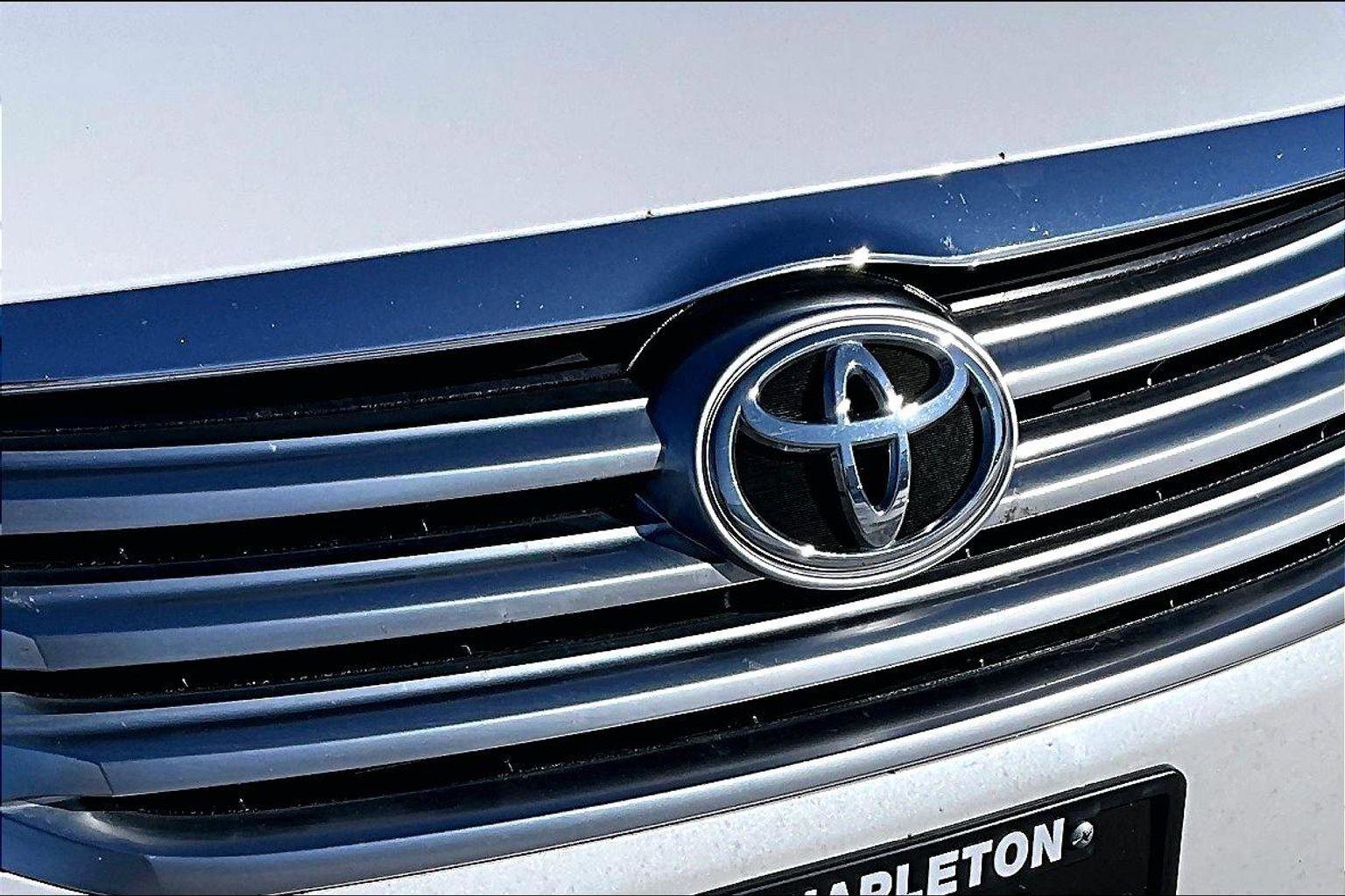 Used 2012 Toyota Avalon 4DR SDN image 29