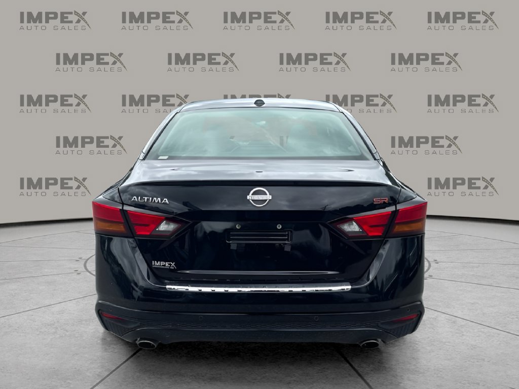 Used 2023 Nissan Altima 2.5 SR FWD image 4