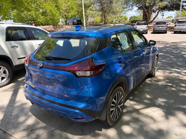 Used 2022 Nissan Kicks SV FWD image 3
