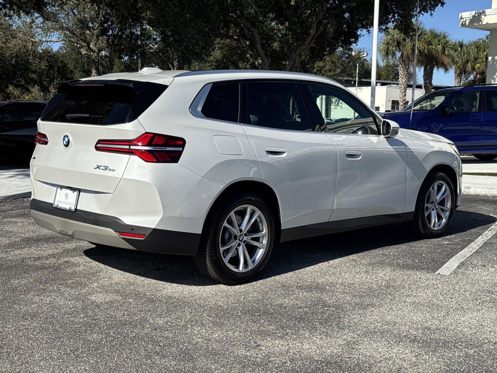 Certified 2025 BMW X3 xDrive30i w/ Premium Package image 4