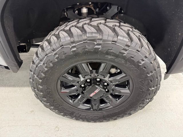 Used 2024 GMC Sierra 2500 AT4 w/ AT4 Premium Plus Package image 5