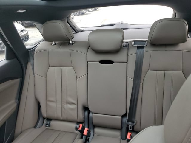 Used 2025 Audi Q5 Premium Plus w/ Premium Plus AWD/4WD image 11