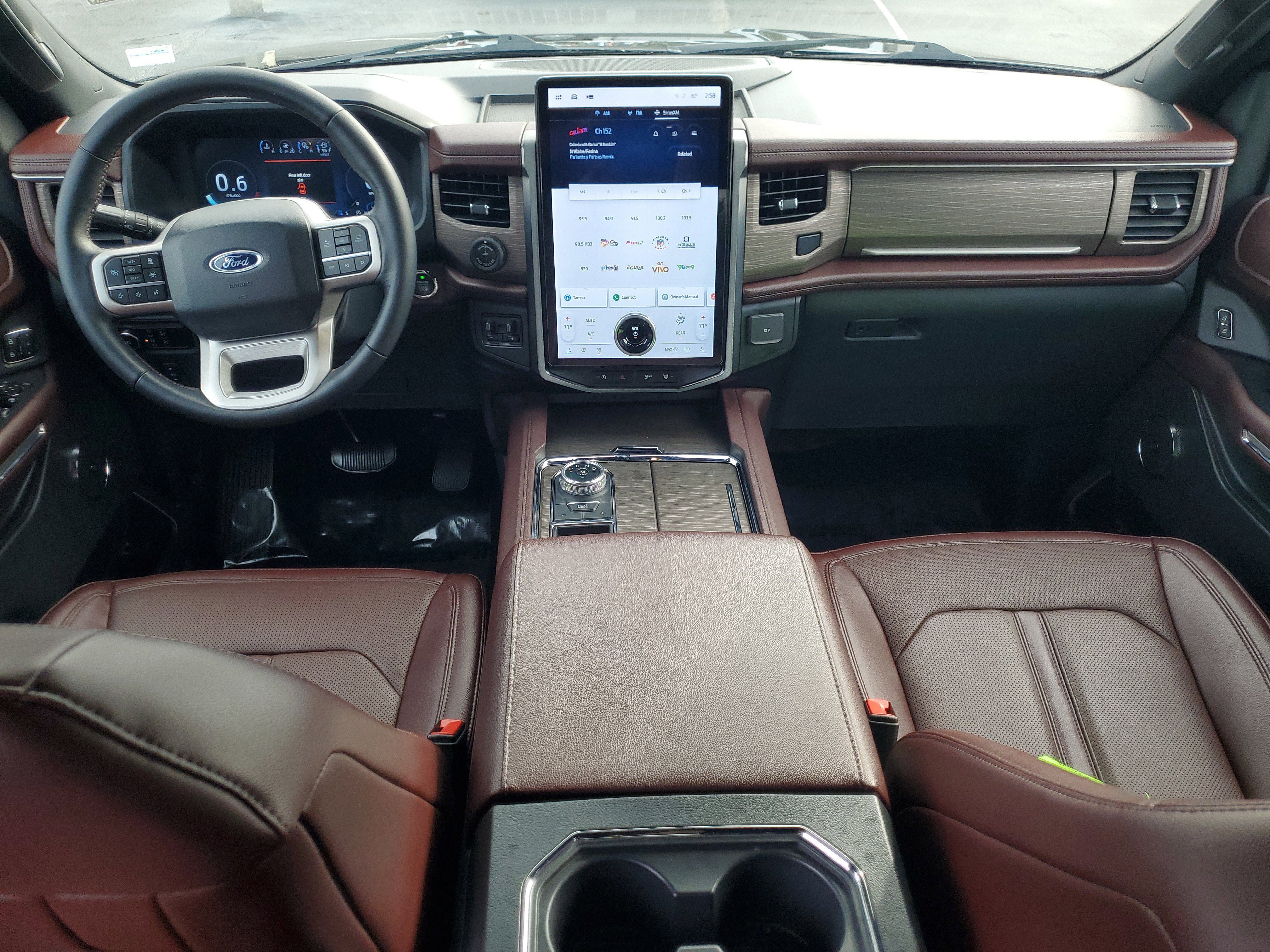 Used 2024 Ford Expedition Limited image 16