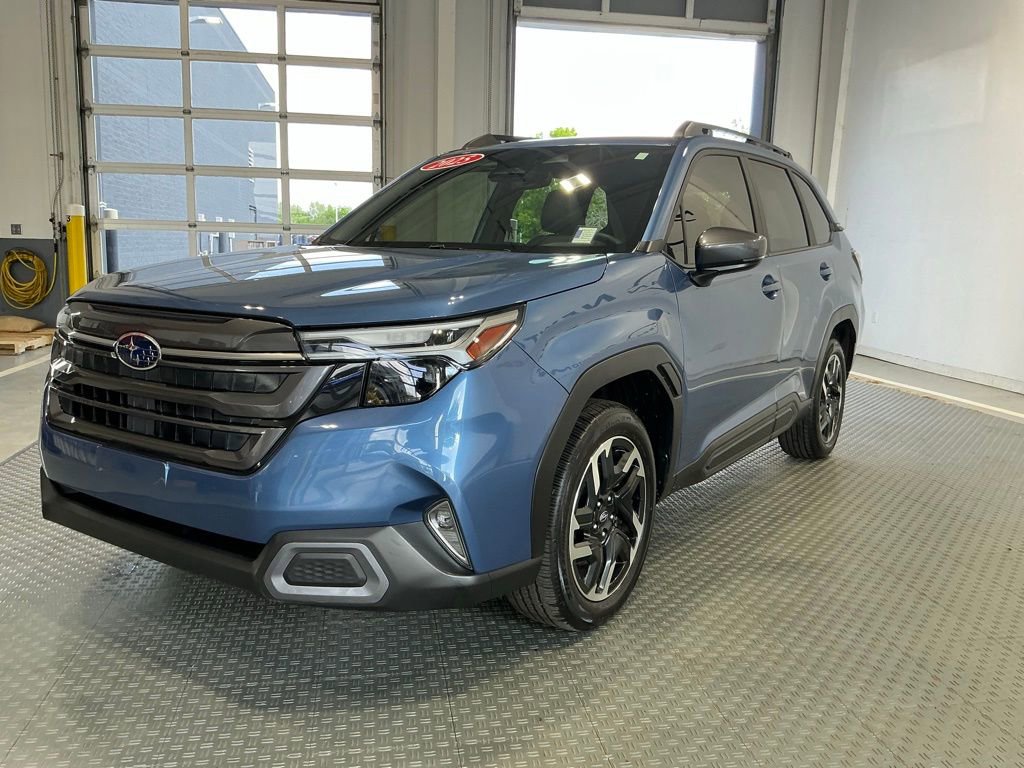 Used 2025 Subaru Forester Limited w/ Popular Package #1 AWD/4WD image 2