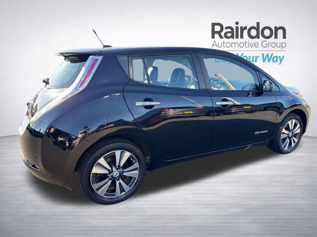 Used 2014 Nissan Leaf SL w/ Premium Package FWD image 7
