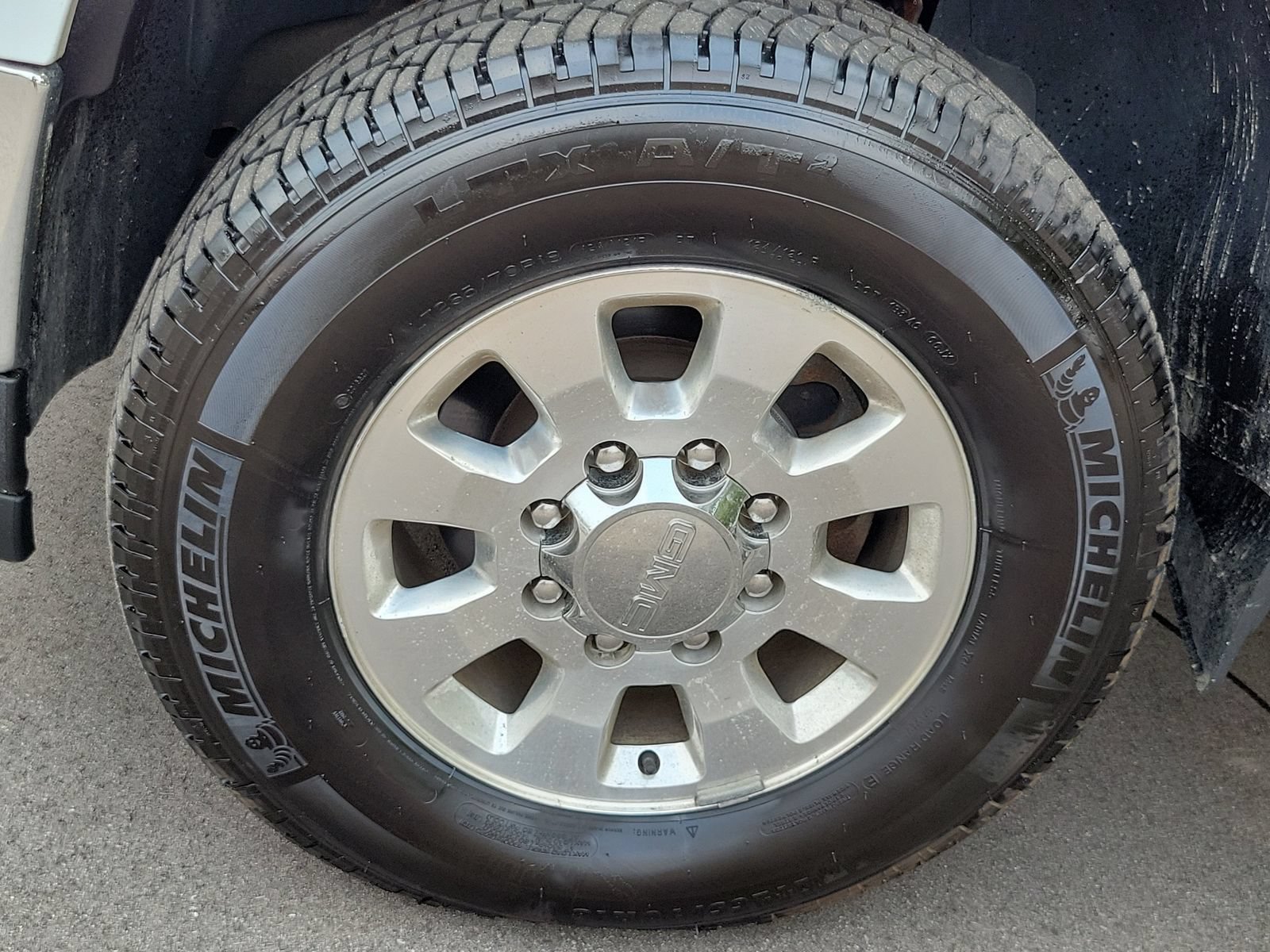 Used 2013 GMC Sierra 3500 SLE w/ SLE Preferred Package AWD/4WD image 6