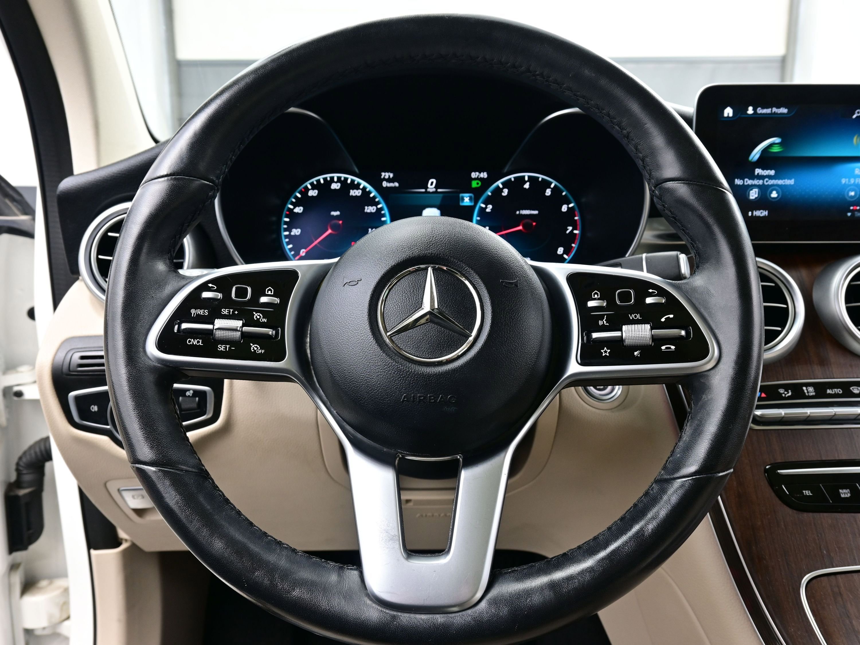 Used 2022 Mercedes-Benz GLC 300 4MATIC image 23