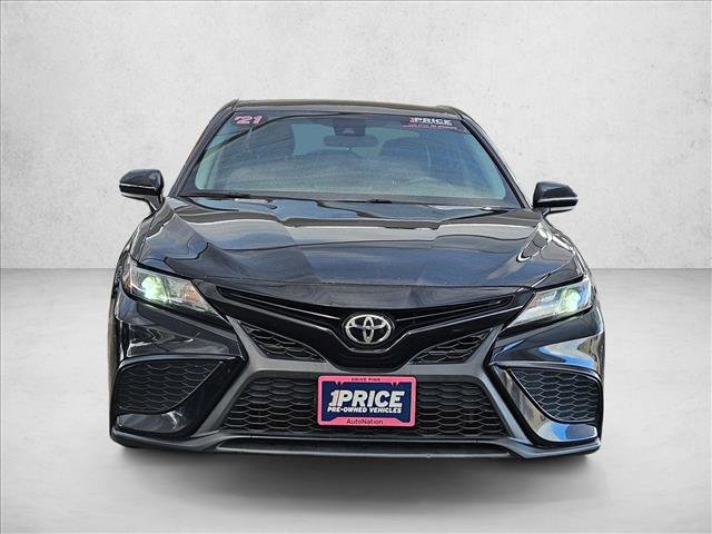 Used 2021 Toyota Camry SE FWD video 2