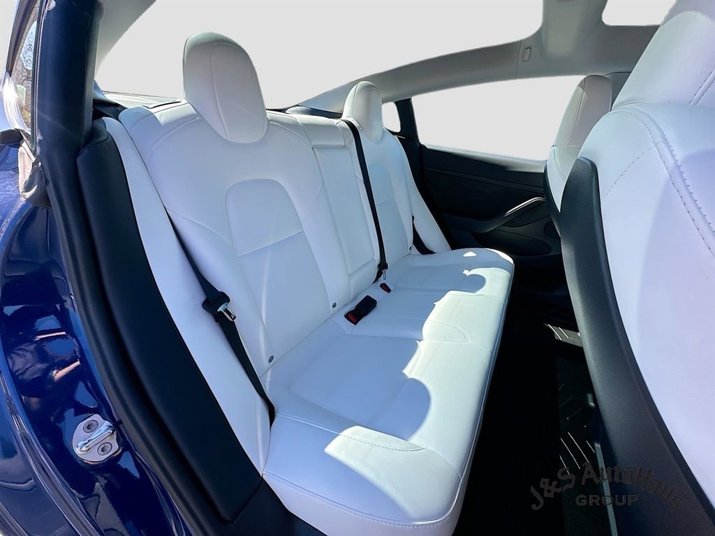 Used 2023 Tesla Model 3 Performance image 34