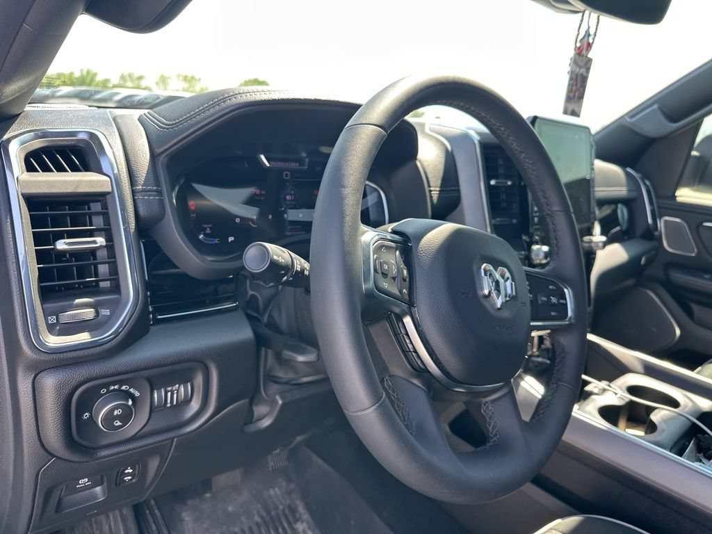 Used 2025 RAM 1500 Laramie w/ Night Edition AWD/4WD image 15