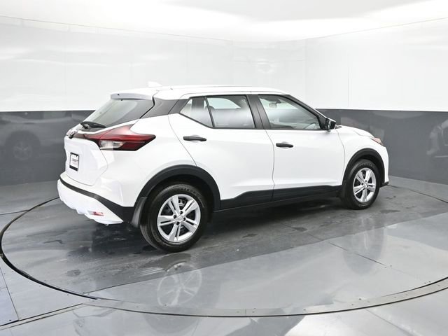 New 2025 Nissan Kicks Play S image 15