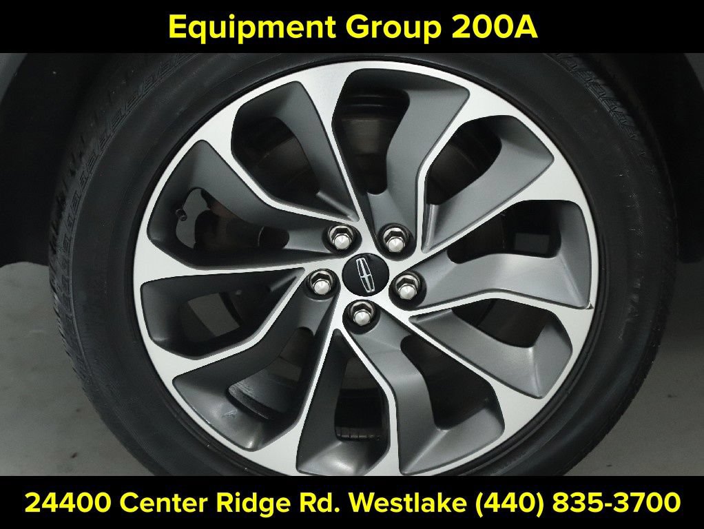 Used 2023 Lincoln Nautilus Reserve AWD/4WD image 12