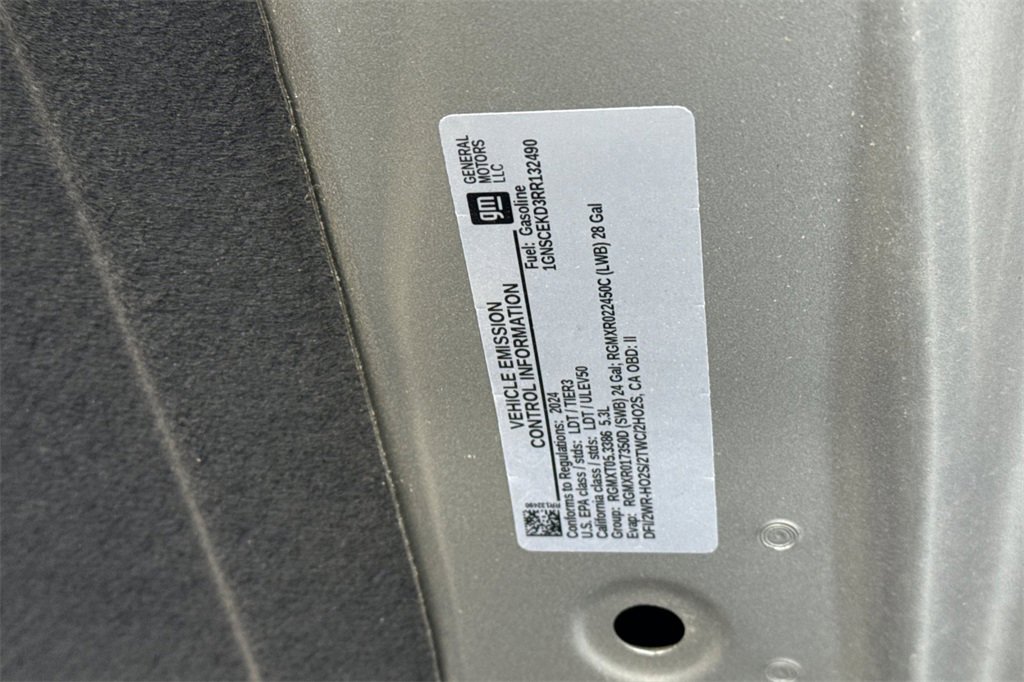 Used 2024 Chevrolet Suburban RST image 41