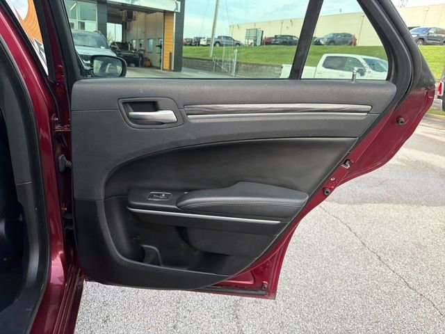 Used 2019 Chrysler 300 Touring w/ Quick Order Package 2EF RWD image 36