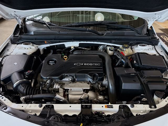 Used 2018 Chevrolet Malibu LT image 28