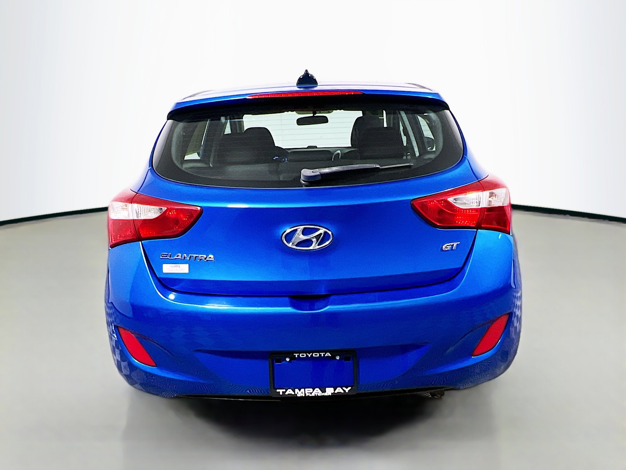 Used 2017 Hyundai Elantra GT image 6