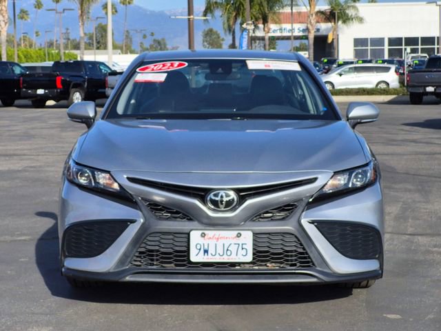 Used 2023 Toyota Camry SE image 2