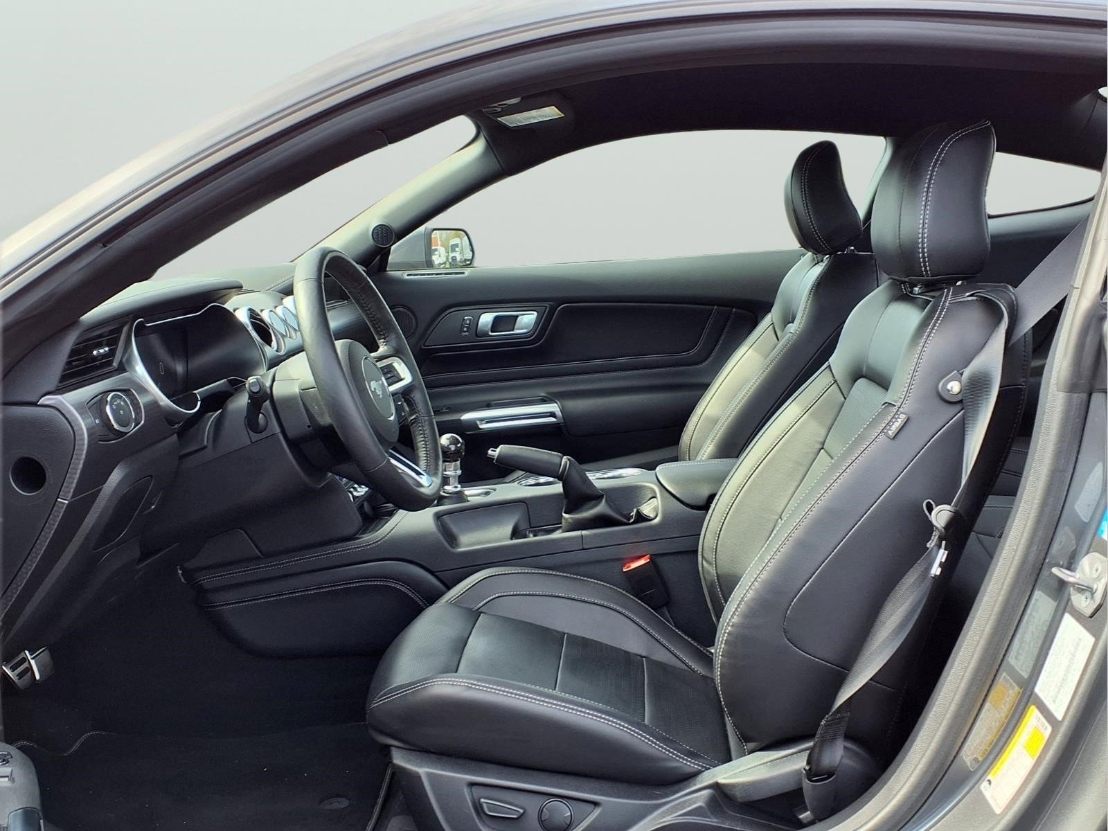 Used 2022 Ford Mustang GT Premium w/ GT Performance Package RWD image 10