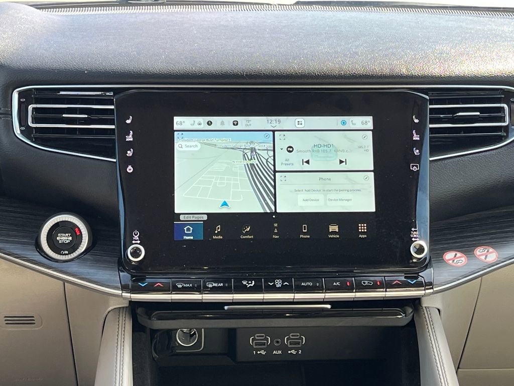 Used 2023 Jeep Wagoneer L Series II image 18