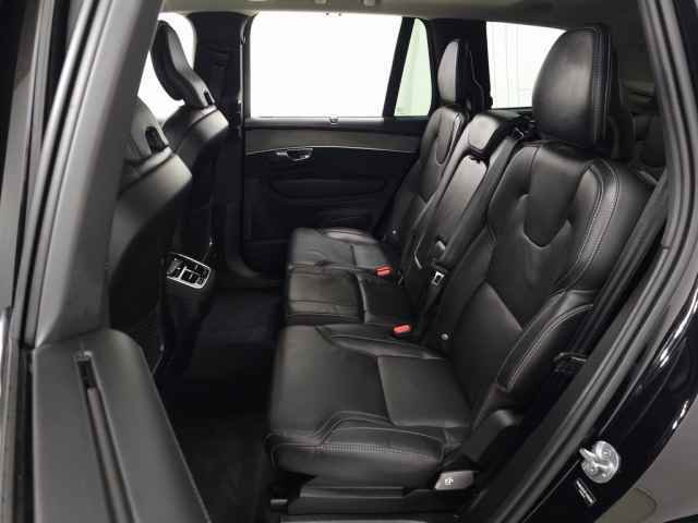 Used 2026 Volvo XC90 B6 Ultra w/ Protection Package image 37