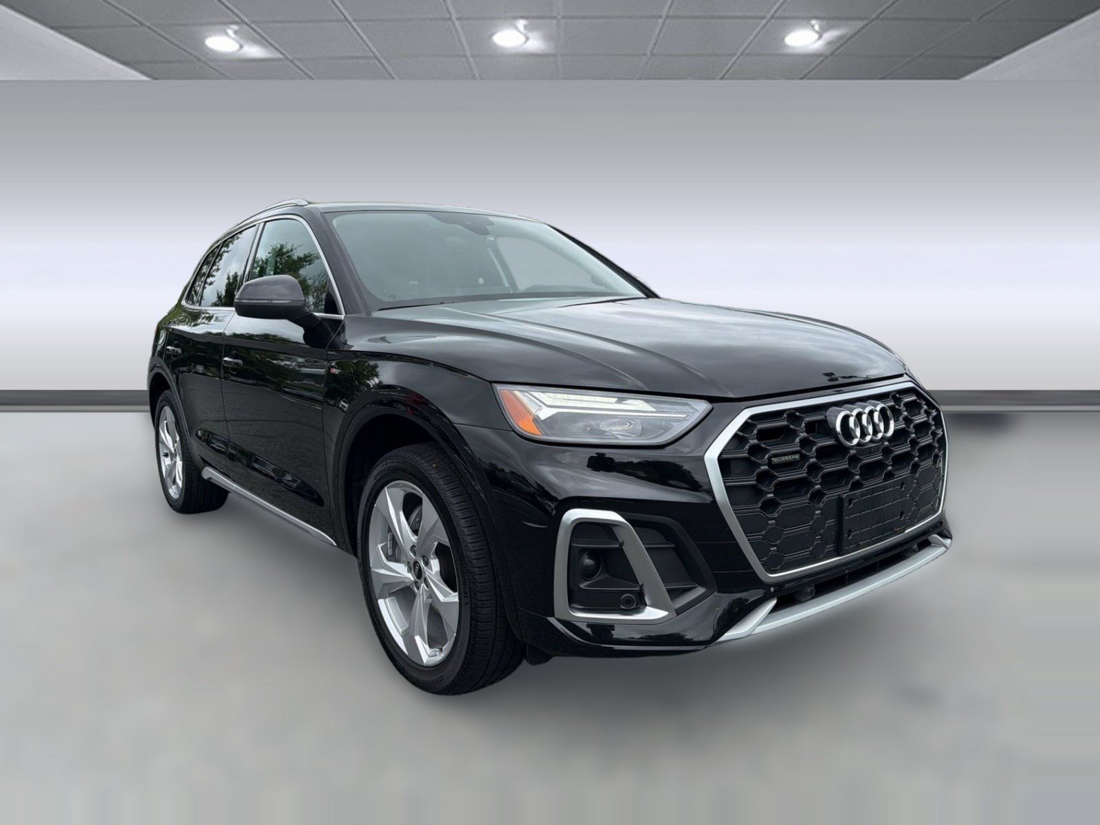 Used 2023 Audi Q5 2.0T Premium Plus w/ Premium Plus Package AWD/4WD image 7