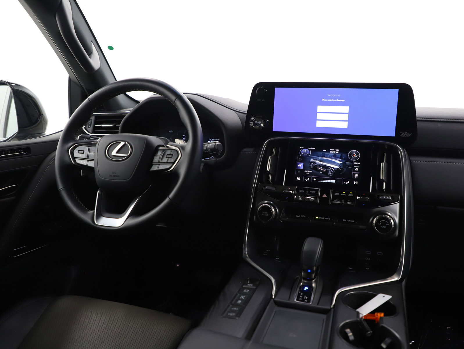 Used 2025 Lexus LX 700h Overtrail AWD/4WD image 15