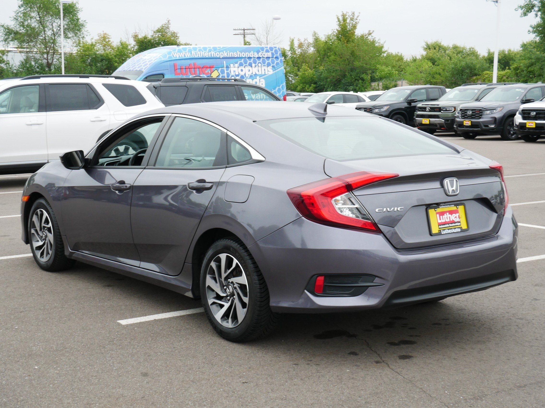 Used 2018 Honda Civic EX image 5