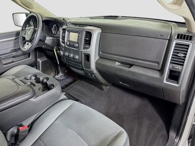 Used 2022 RAM 1500 Classic SLT RWD image 30