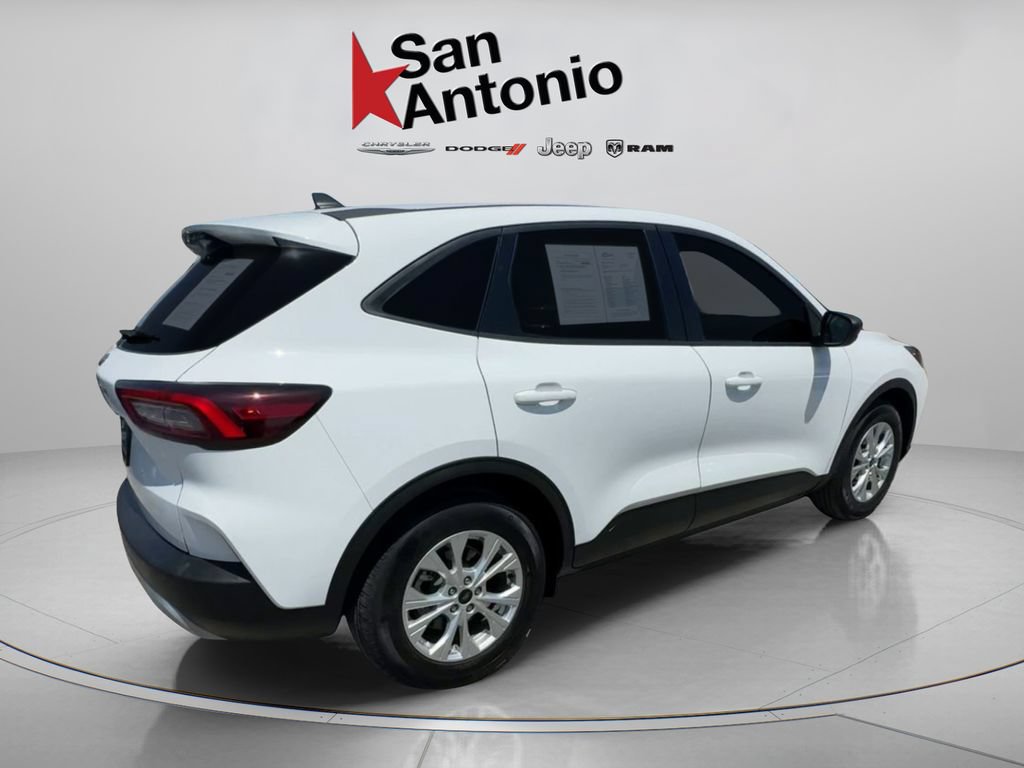 Used 2025 Ford Escape Active FWD image 15