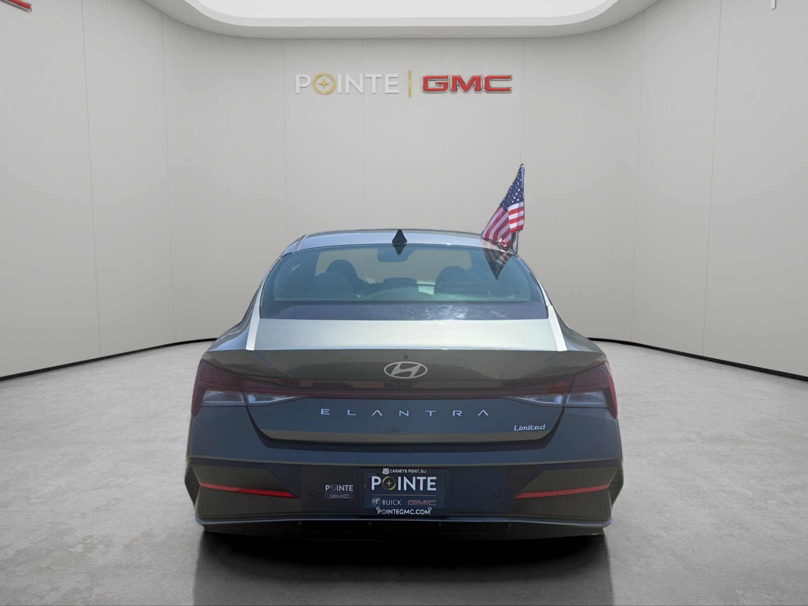Used 2024 Hyundai Elantra Limited FWD image 4