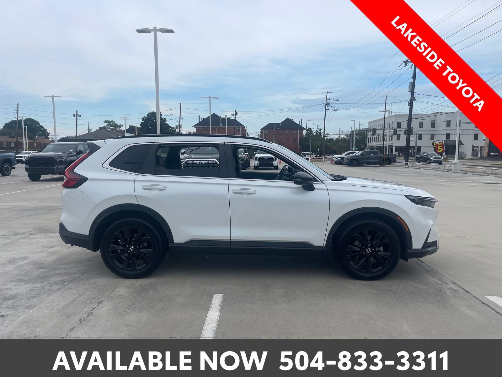 Used 2024 Honda CR-V Sport Touring image 6