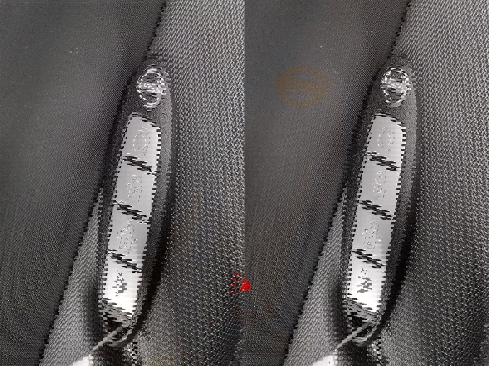 Used 2022 Nissan Frontier PRO-4X w/ Pro-4X Premium Package image 38