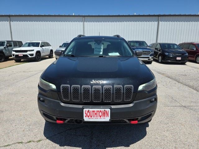 Used 2021 Jeep Cherokee Trailhawk AWD/4WD image 2