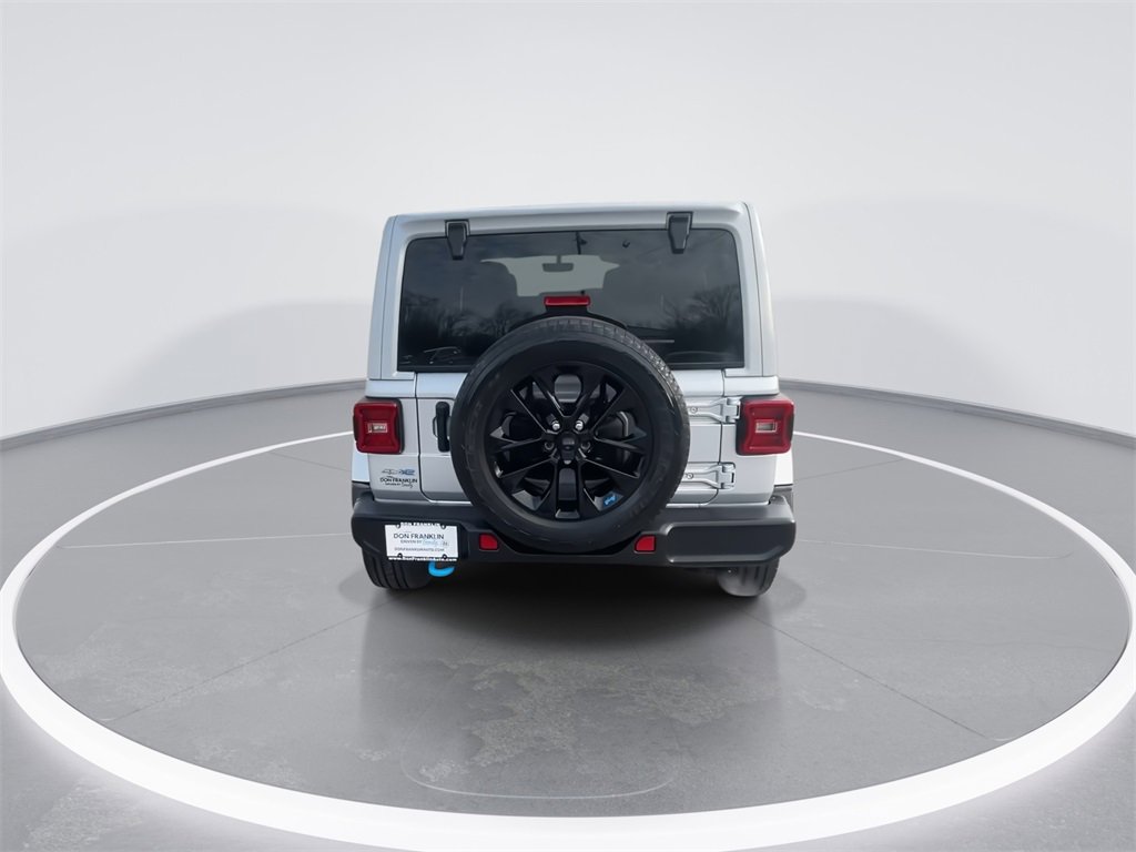 Used 2023 Jeep Wrangler Unlimited Sahara w/ Cold Weather Group image 7